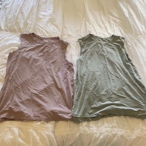 Lululemon tank tops